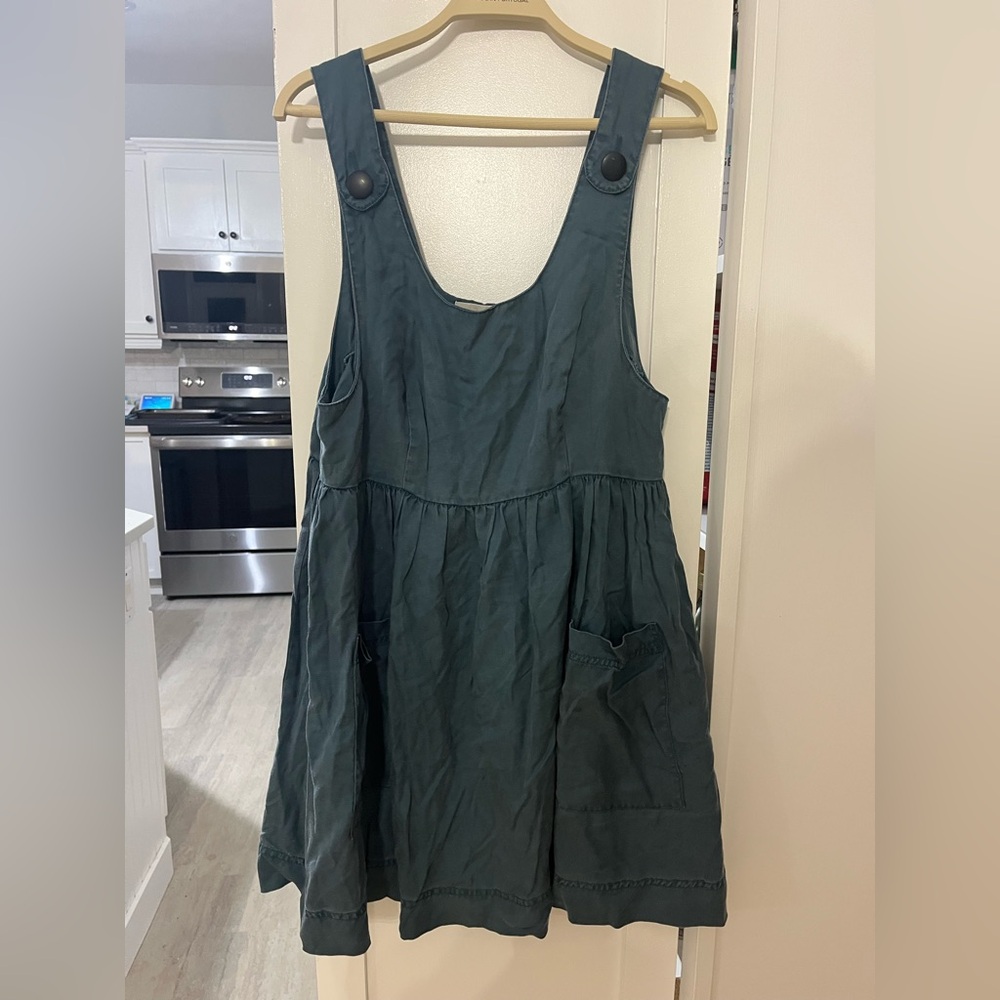 Urban Outfitters Green Sleeveless Scoop Neck Sundress